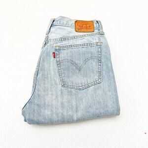 Levi's 501 Short Light Wash Button Fly Denim Jeans Ripped Size 29 x 30
